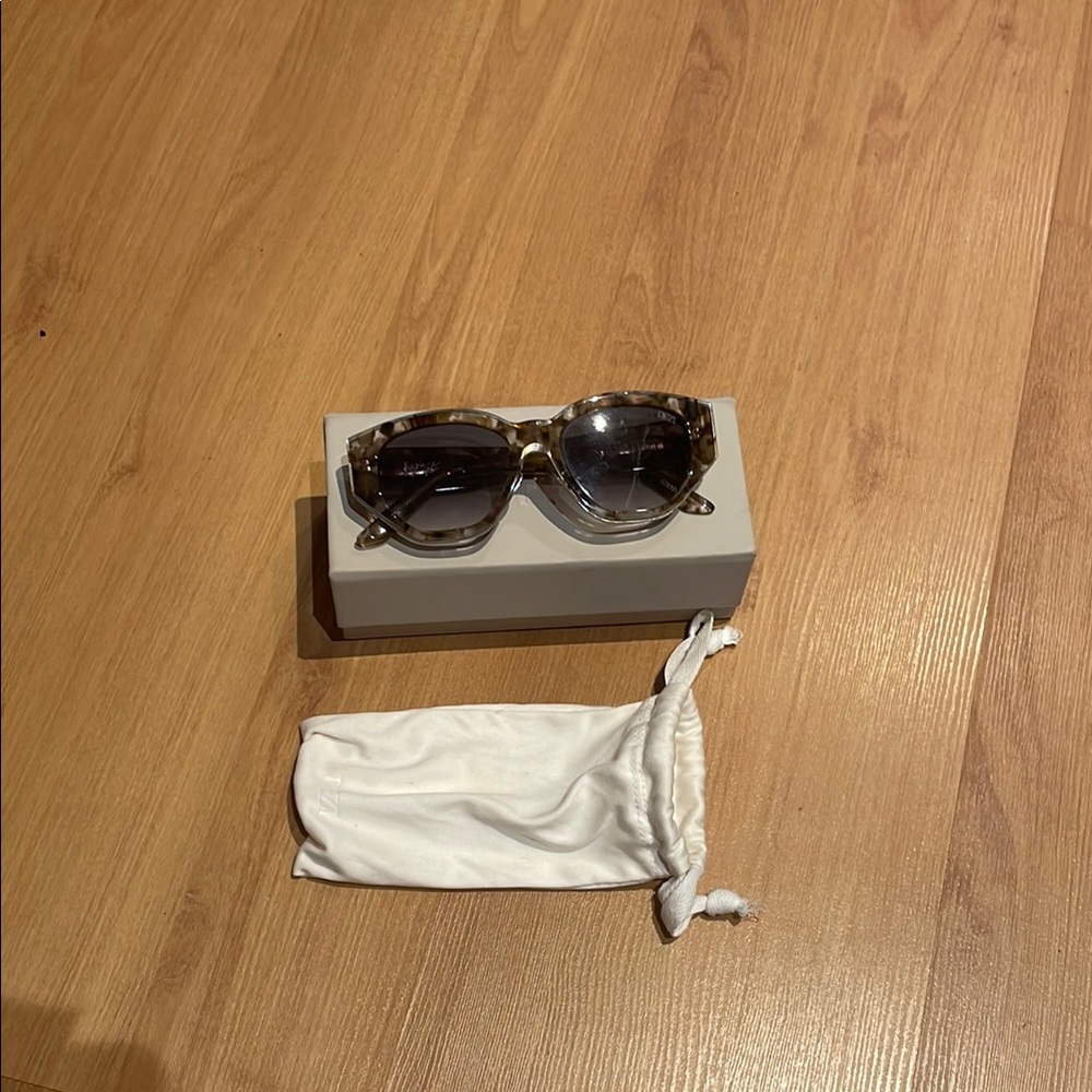 Dezi taupe sunglasses